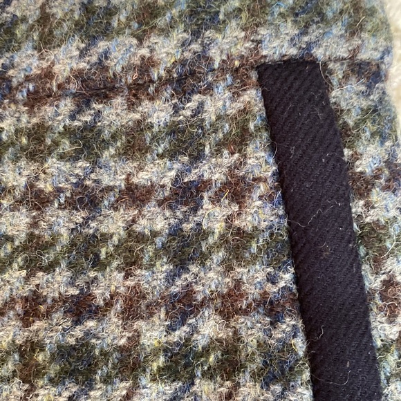 J. CREW Wool Houndstooth Skirt - Picture 4 of 8